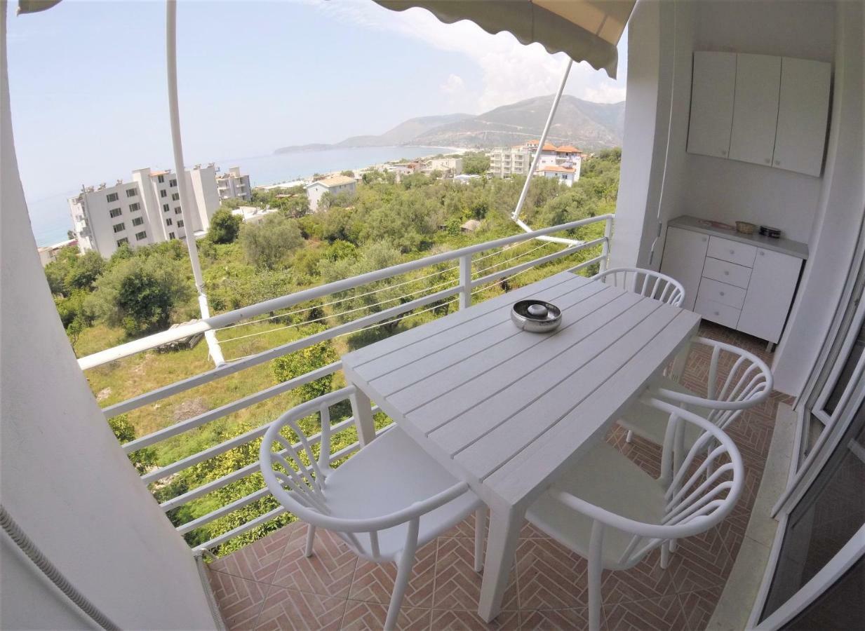 Villa Goxhi Borsh Exteriör bild